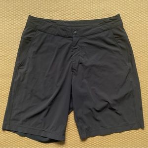Lululemon Shorts Men’s 32 Black 9” Activewear